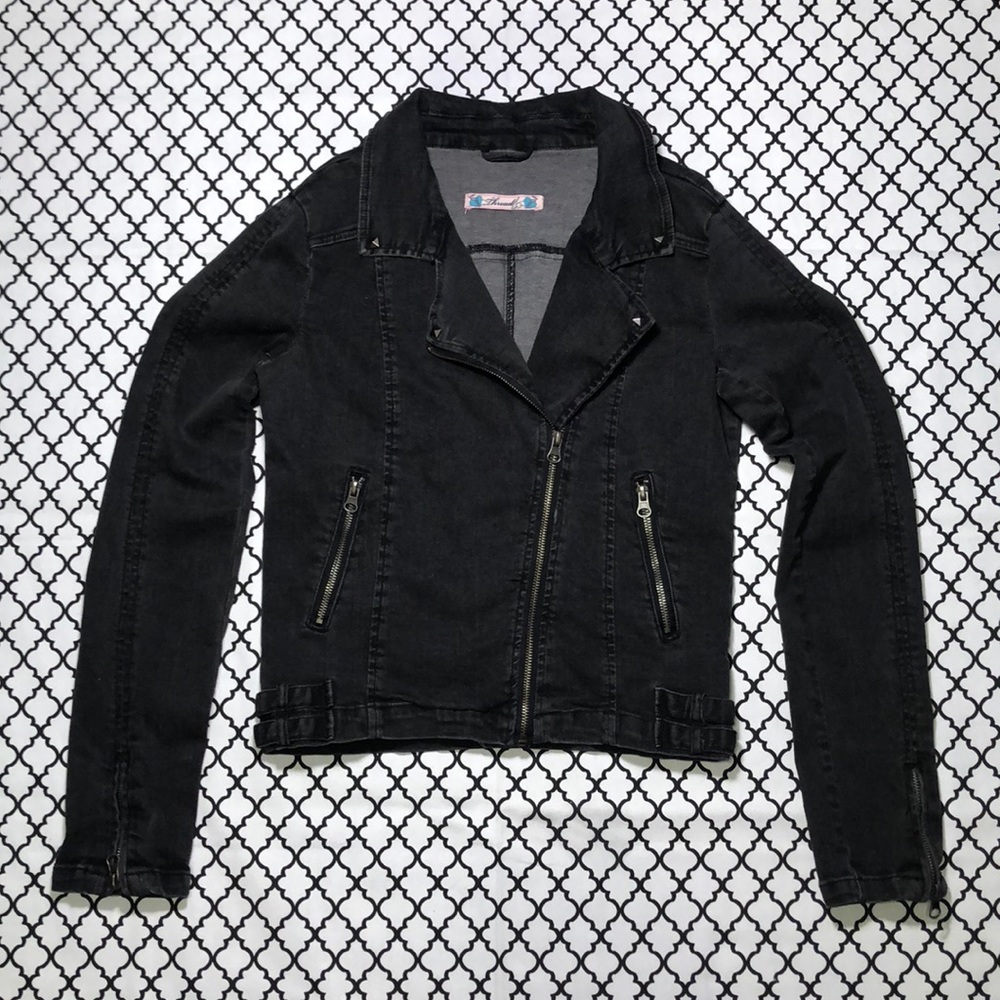 Hot Topic (Thread) Black Denim Zipper Jacket <3